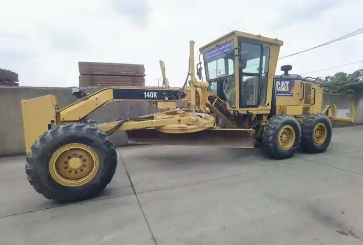 Orginal used cat 140K motor grader with CAT C7 engine in Shanghai China - Niveleuse: photos 2 Orginal used cat 140K motor grader with CAT C7 engine in Shanghai China - Niveleuse: photos 2