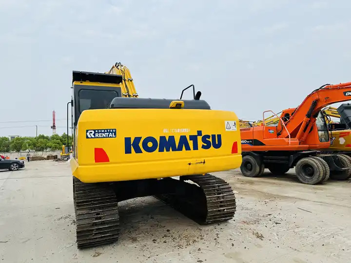 Original Japan Used Crawler Excavator Komatsu Pc200lc-7 Pc220lc-7 A/c Cabin In Shanghai - Pelle sur chenille: photos 5 Original Japan Used Crawler Excavator Komatsu Pc200lc-7 Pc220lc-7 A/c Cabin In Shanghai - Pelle sur chenille: photos 5