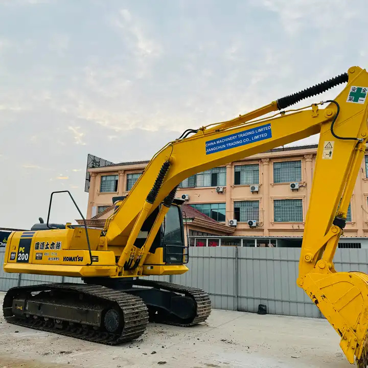 Original Japan Used Crawler Excavator Komatsu Pc200lc-7 Pc220lc-7 A/c Cabin In Shanghai - Pelle sur chenille: photos 1 Original Japan Used Crawler Excavator Komatsu Pc200lc-7 Pc220lc-7 A/c Cabin In Shanghai - Pelle sur chenille: photos 1