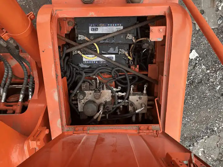 Second Hand Wheel Excavator Doosan 150W 15ton Industrial Machinery with EPA Factory Price for Sale - Pelle: photos 3 Second Hand Wheel Excavator Doosan 150W 15ton Industrial Machinery with EPA Factory Price for Sale - Pelle: photos 3