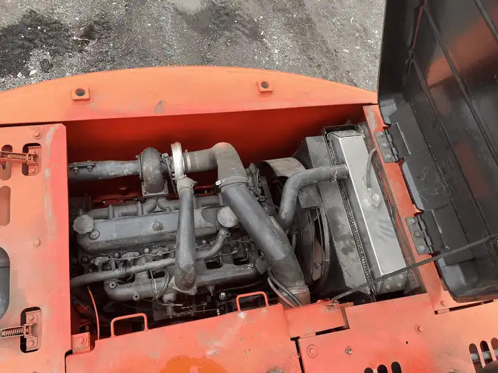 Second Hand Wheel Excavator Doosan 150W 15ton Industrial Machinery with EPA Factory Price for Sale - Pelle: photos 4 Second Hand Wheel Excavator Doosan 150W 15ton Industrial Machinery with EPA Factory Price for Sale - Pelle: photos 4