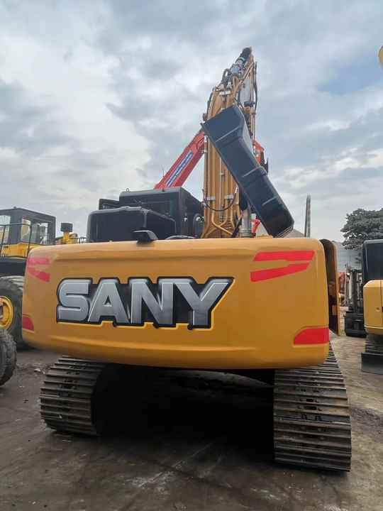 Second hand Used SANY 215 excavator Excavadoras de segunda mano SANY215C - Pelle sur chenille: photos 5 Second hand Used SANY 215 excavator Excavadoras de segunda mano SANY215C - Pelle sur chenille: photos 5
