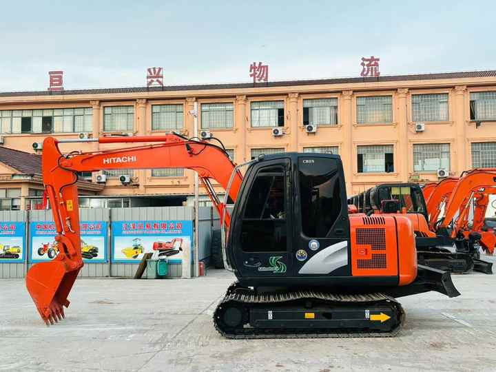 Used Japanese Excavator Hitachi 70 for Sale Hitachi 70 Excavator Hitachi Zx70 - Pelle: photos 3 Used Japanese Excavator Hitachi 70 for Sale Hitachi 70 Excavator Hitachi Zx70 - Pelle: photos 3