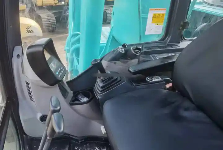 Pelle sur chenille Used Kobelco sk200-8 excavator for sale original japan Kobelco Hydraulic Excavator sk200-3 sk 75 sk 75sr: photos 6 Pelle sur chenille Used Kobelco sk200-8 excavator for sale original japan Kobelco Hydraulic Excavator sk200-3 sk 75 sk 75sr: photos 6