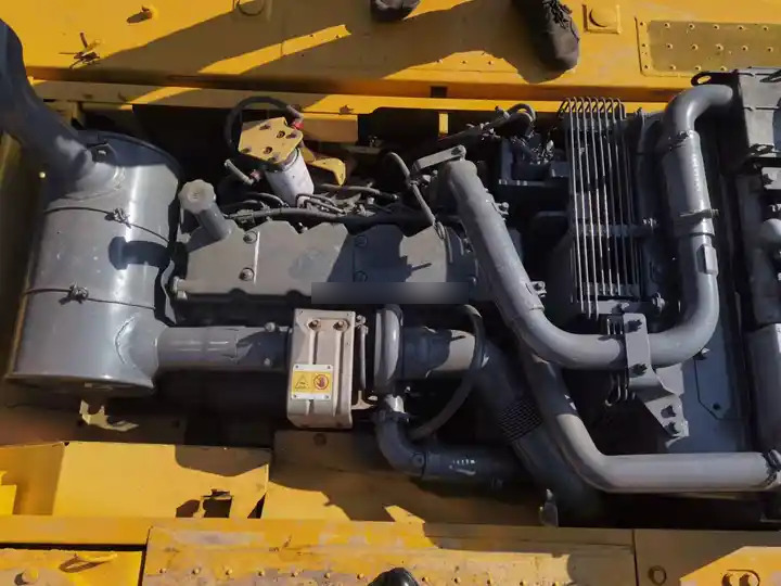 Used Komatus excavator PC200-8 in good condition for sale - Pelle sur chenille: photos 5 Used Komatus excavator PC200-8 in good condition for sale - Pelle sur chenille: photos 5