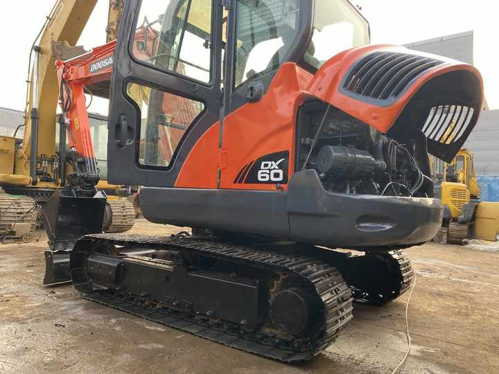 Used excavator Good Condition Low price doosan dx60 excavators machinery doosan dx60 dx80 dx75 dx225 - Pelle sur chenille: photos 4 Used excavator Good Condition Low price doosan dx60 excavators machinery doosan dx60 dx80 dx75 dx225 - Pelle sur chenille: photos 4