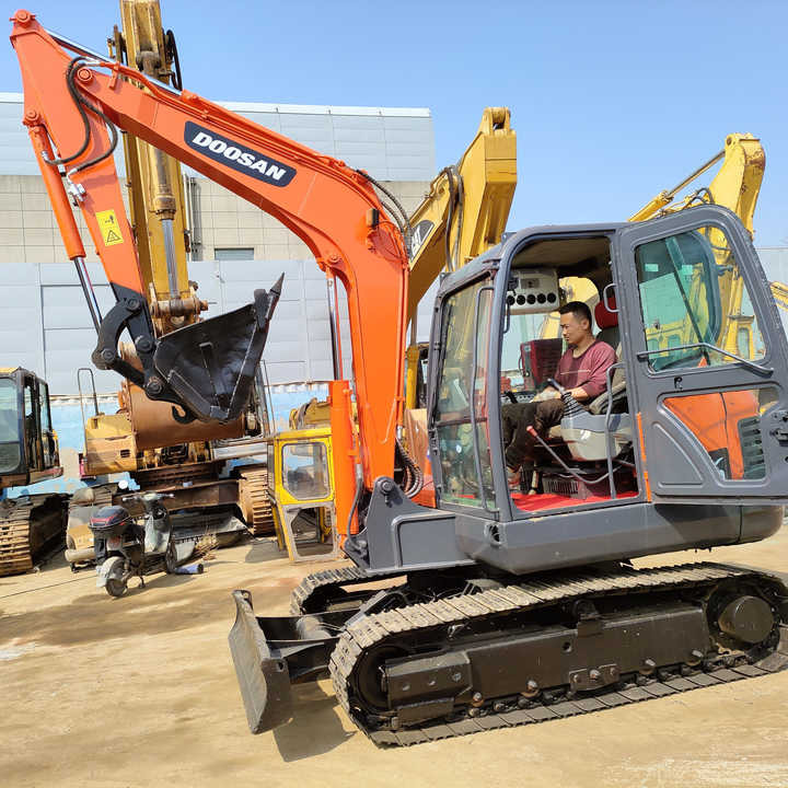 Used excavator doosan dx60 excavators machinery doosan dx60 dx80 dx75 dx225 dh60 dh60-7 excavator - Pelle sur chenille: photos 1 Used excavator doosan dx60 excavators machinery doosan dx60 dx80 dx75 dx225 dh60 dh60-7 excavator - Pelle sur chenille: photos 1