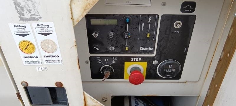 Nacelle ciseaux Genie GS3390 - 12,06 m - 4x4 - diesel: photos 15