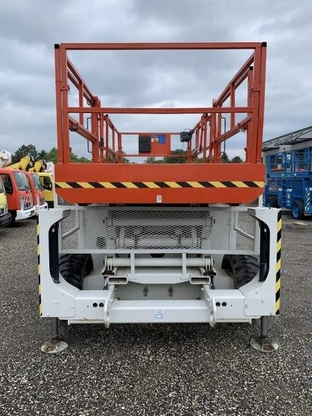 Genie GS3390 - 12,06 m - 4x4 - diesel - Nacelle ciseaux: photos 3 Genie GS3390 - 12,06 m - 4x4 - diesel - Nacelle ciseaux: photos 3