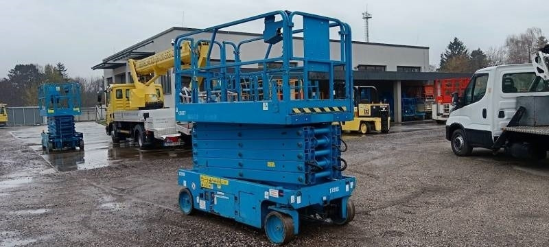 Genie GS4047 - 13,7m - electric - Nacelle ciseaux: photos 1 Genie GS4047 - 13,7m - electric - Nacelle ciseaux: photos 1