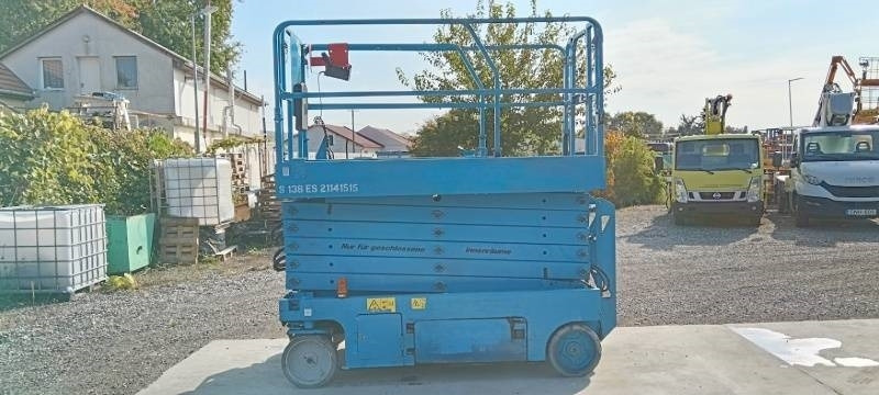 Genie GS4047 - 13,7m - electric  - Nacelle ciseaux: photos 5 Genie GS4047 - 13,7m - electric  - Nacelle ciseaux: photos 5