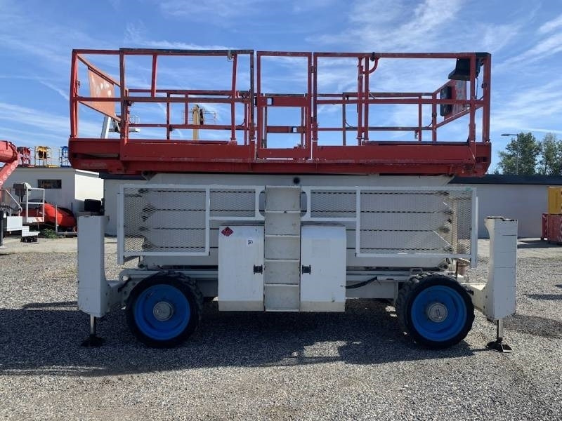 Genie GS5390 - 18m - 4x4 - Diesel - Nacelle ciseaux: photos 5 Genie GS5390 - 18m - 4x4 - Diesel - Nacelle ciseaux: photos 5