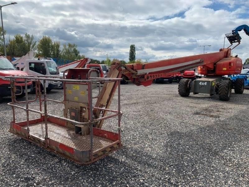 Genie S-105 - 34 m - 4x4 - diesel - Nacelle articulée: photos 2 Genie S-105 - 34 m - 4x4 - diesel - Nacelle articulée: photos 2