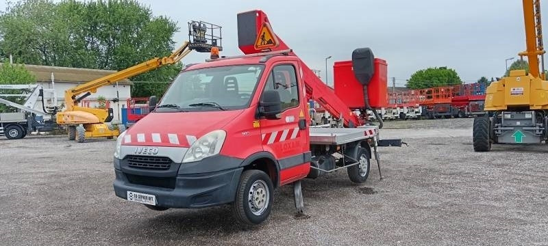 Iveco Daily GSR E179T - 17,1m - 200 kg - Camion avec nacelle: photos 2 Iveco Daily GSR E179T - 17,1m - 200 kg - Camion avec nacelle: photos 2