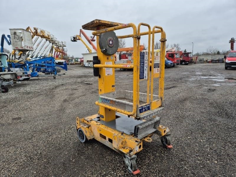 JLG Power Tower Ecolift - 4,2m, 150 kg - Nacelle articulée: photos 1 JLG Power Tower Ecolift - 4,2m, 150 kg - Nacelle articulée: photos 1