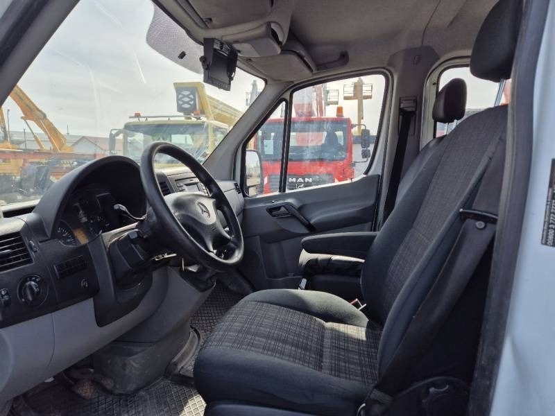 Camion benne Mercedes-Benz Tipper: photos 9