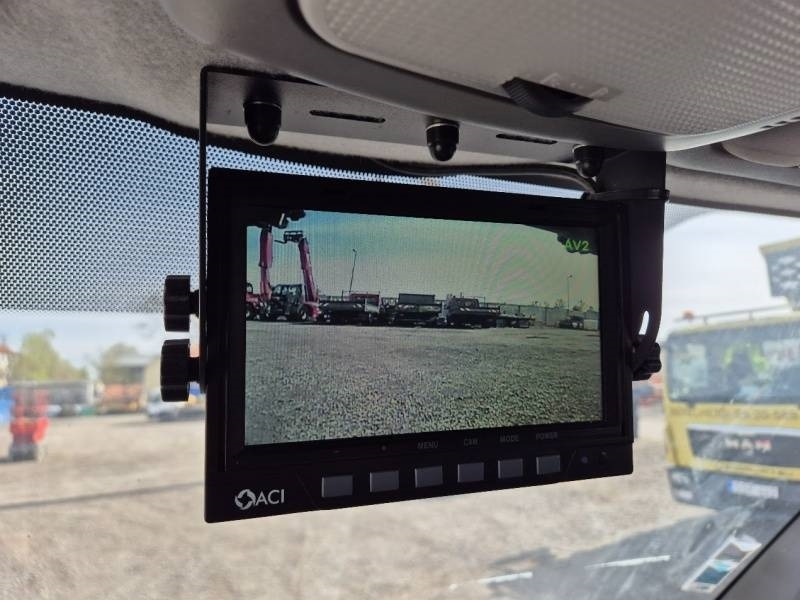 Camion benne Mercedes-Benz Tipper: photos 12