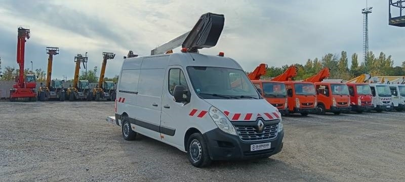 Renault Master Klubb K32 - Camion avec nacelle: photos 1 Renault Master Klubb K32 - Camion avec nacelle: photos 1