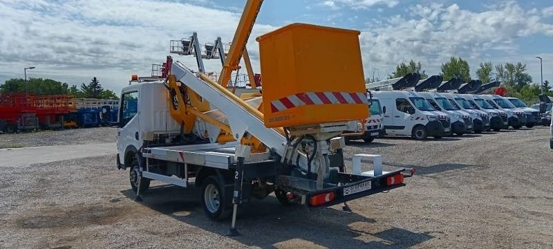 Camion avec nacelle Renault Maxity Multitel MX200 - 20 m: photos 7