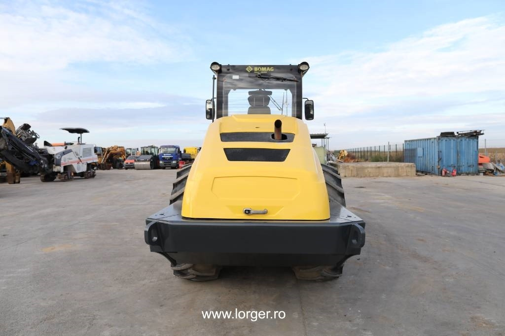 Bomag BW 219 D H-5 - Compacteur à pieds de mouton/ Monocylindre: photos 4 Bomag BW 219 D H-5 - Compacteur à pieds de mouton/ Monocylindre: photos 4