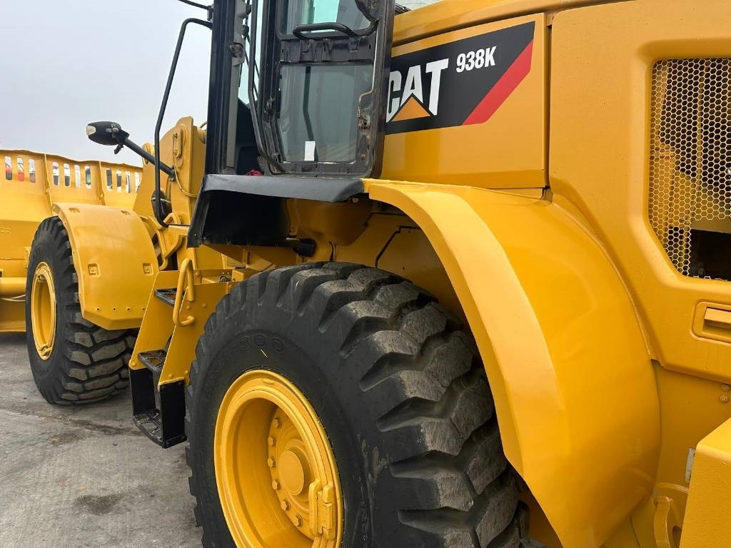 Chargeuse sur pneus CAT 938 K: photos 14