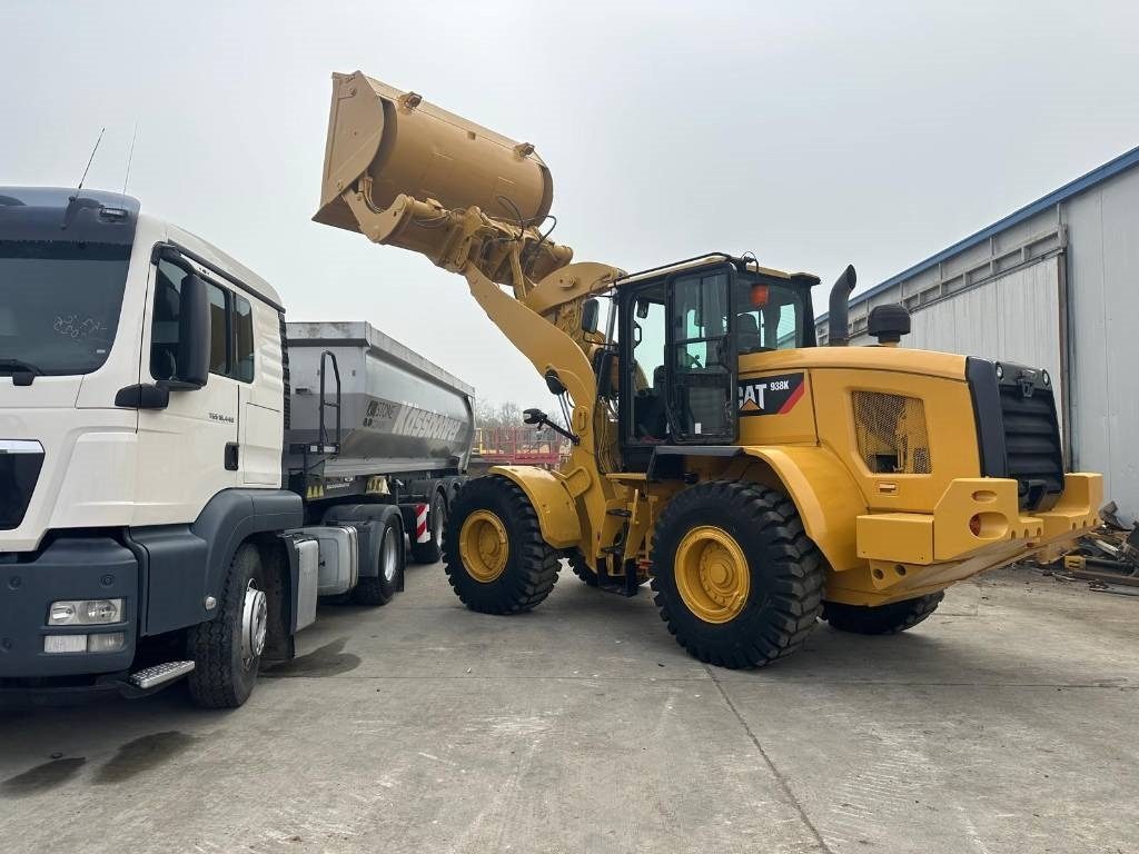 Chargeuse sur pneus CAT 938 K: photos 26