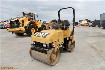CAT CB 224 E  - Rouleau compresseur: photos 1 CAT CB 224 E  - Rouleau compresseur: photos 1