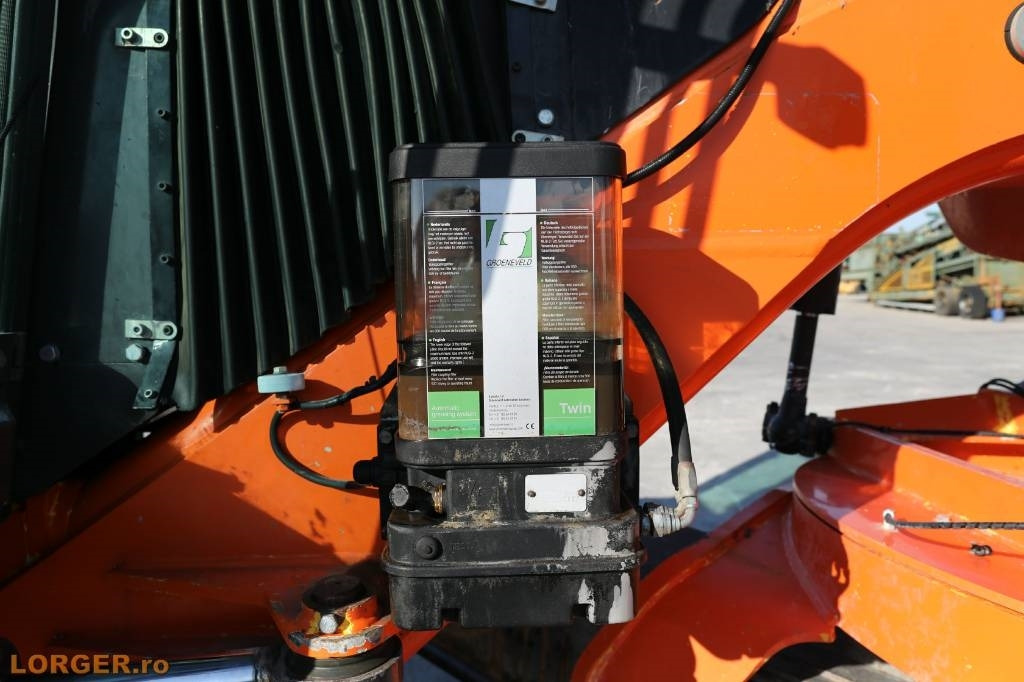 Niveleuse New Holland F 156.6 A with 3D GPS System: photos 24