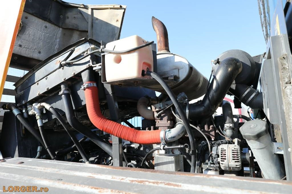 Niveleuse New Holland F 156.6 A with 3D GPS System: photos 23