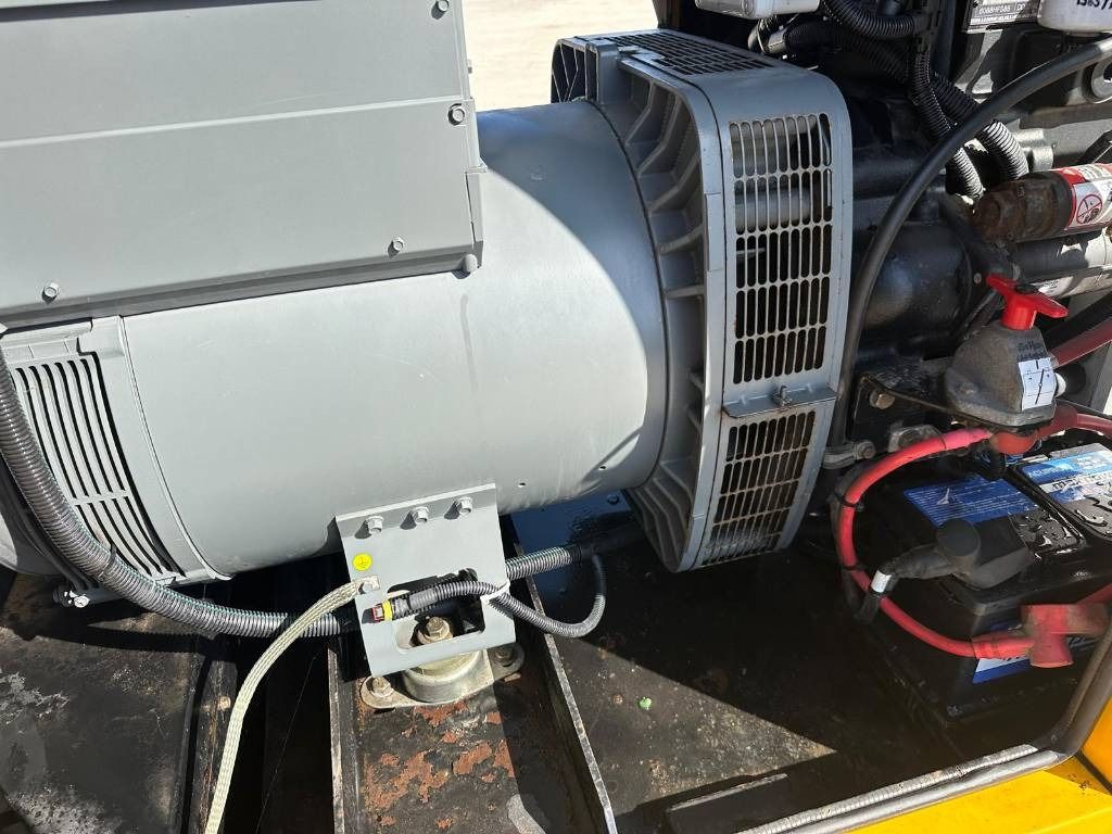 Groupe électrogène Sdmo R165 C3: photos 15