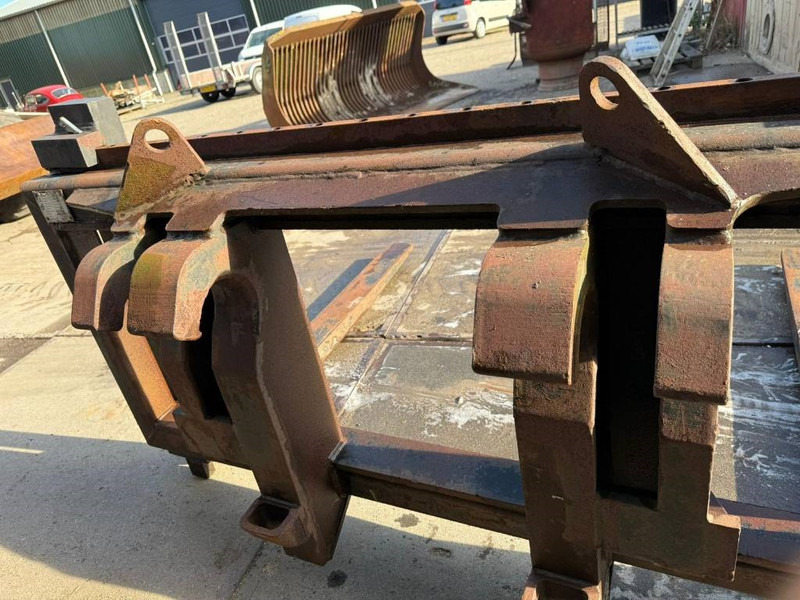 C. Klein Verachtert 2007/2008 Palletforks / Pallet - Fourches pour Engins de chantier: photos 5 C. Klein Verachtert 2007/2008 Palletforks / Pallet - Fourches pour Engins de chantier: photos 5