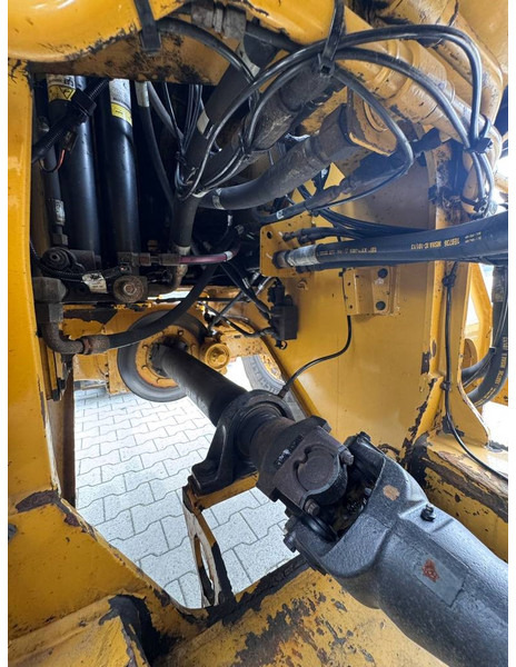 Chargeuse sur pneus Cat 938 M: photos 15