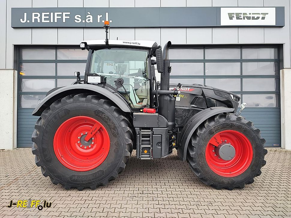 J.Reiff Sarl
Herr Stefan Neukirch - 77 Z.I in den - Tracteur agricole: photos 3 J.Reiff Sarl
Herr Stefan Neukirch - 77 Z.I in den - Tracteur agricole: photos 3