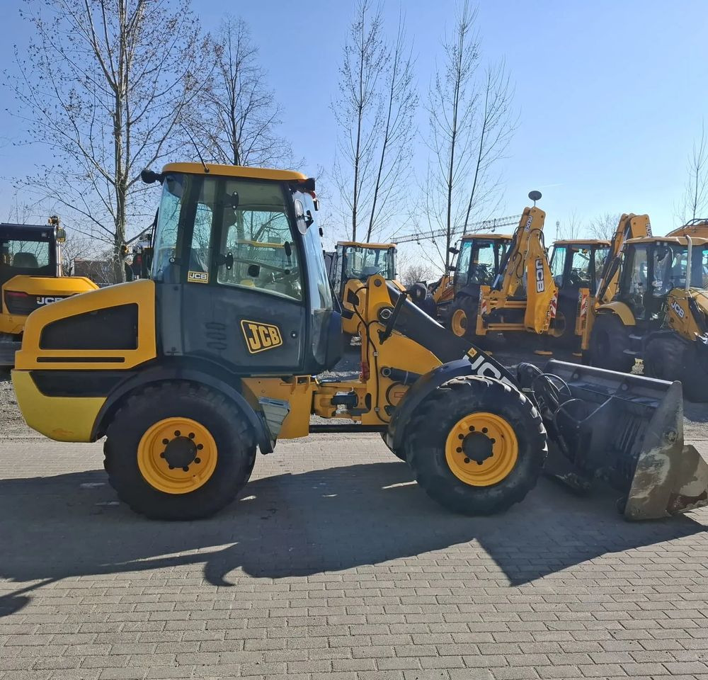 JCB 409 - Pelle sur pneus: photos 4 JCB 409 - Pelle sur pneus: photos 4