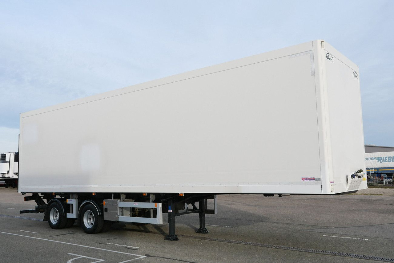 EKERI FALTWANDKOFFER CITY 11m TRIDEC LBW 2000 kg - Semi-remorque fourgon: photos 3 EKERI FALTWANDKOFFER CITY 11m TRIDEC LBW 2000 kg - Semi-remorque fourgon: photos 3