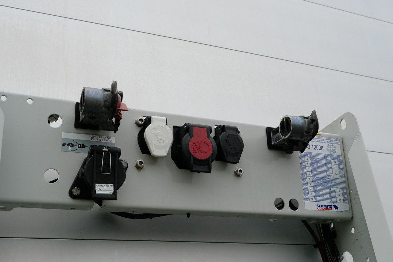 Semi-remorque fourgon Schmitz Cargobull SKO 24/DOPPELSTOCK / 2,70/ 2 x LIFT nur 67000 km: photos 9 Semi-remorque fourgon Schmitz Cargobull SKO 24/DOPPELSTOCK / 2,70/ 2 x LIFT nur 67000 km: photos 9