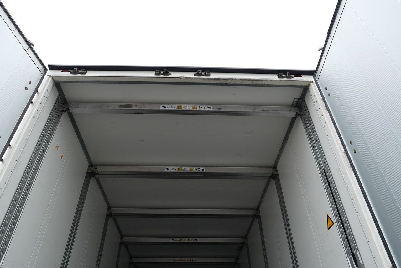 Semi-remorque fourgon Schmitz Cargobull SKO 24/DOPPELSTOCK / 2,70/ 2 x LIFT nur 67000 km: photos 18 Semi-remorque fourgon Schmitz Cargobull SKO 24/DOPPELSTOCK / 2,70/ 2 x LIFT nur 67000 km: photos 18