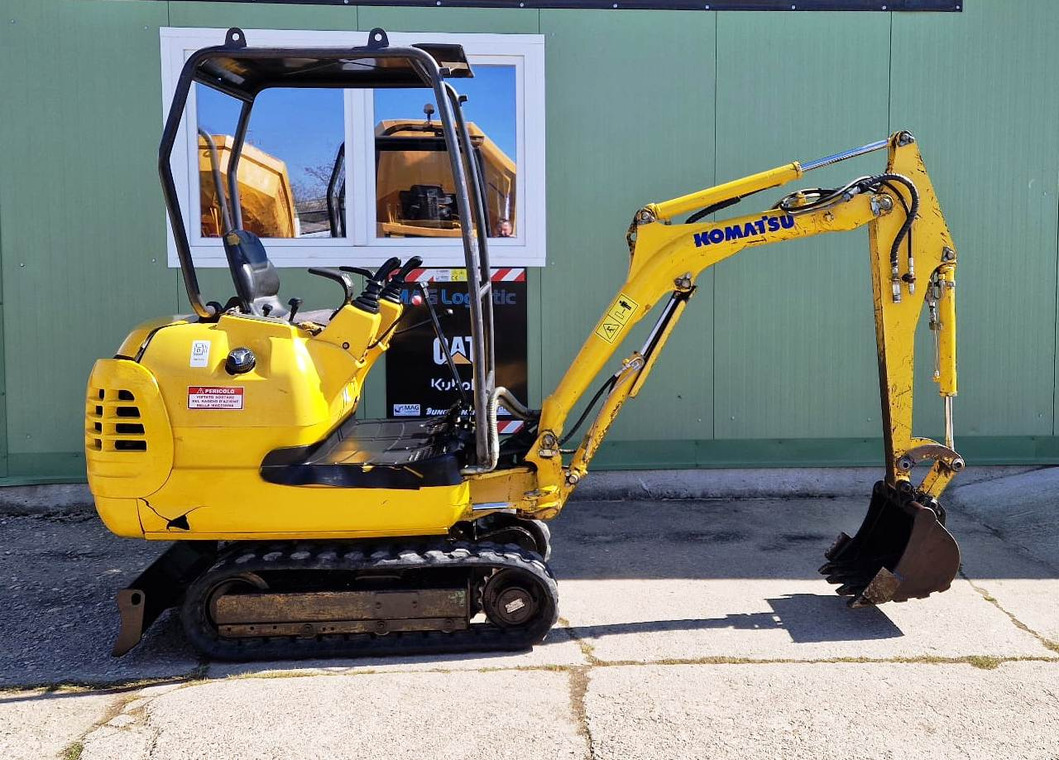 KOMATSU PC12R-8 - Mini pelle: photos 2 KOMATSU PC12R-8 - Mini pelle: photos 2