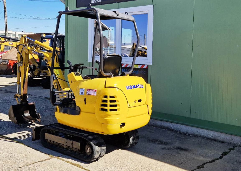 KOMATSU PC12R-8 - Mini pelle: photos 4 KOMATSU PC12R-8 - Mini pelle: photos 4