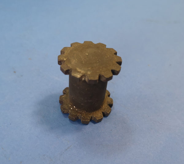 030050A Wałek silnika jazdy Yanmar YB101, YB121, B12, B14 (z silnika hydraulicznego) - Moteur hydraulique pour Engins de chantier: photos 1 030050A Wałek silnika jazdy Yanmar YB101, YB121, B12, B14 (z silnika hydraulicznego) - Moteur hydraulique pour Engins de chantier: photos 1