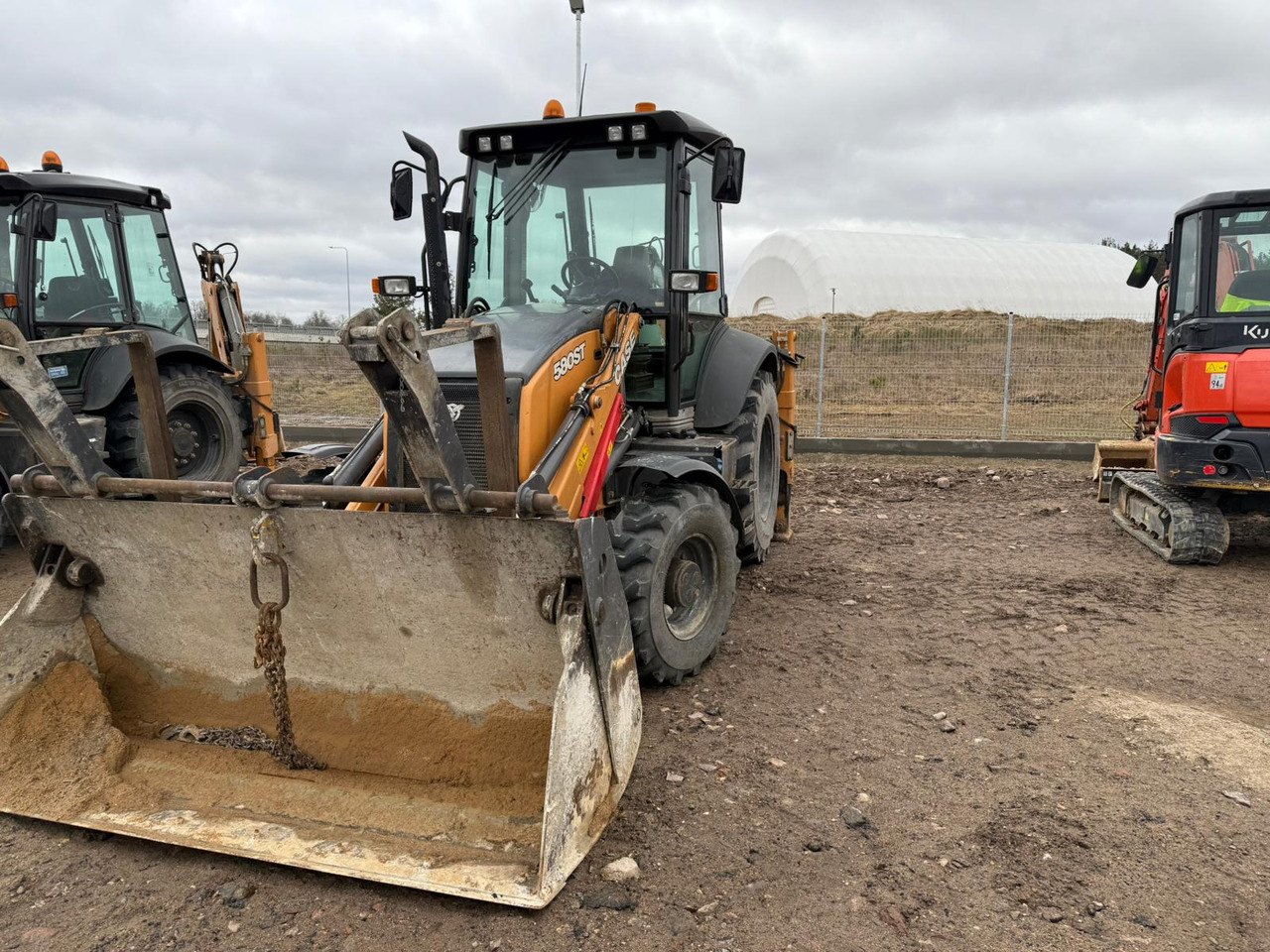 CASE 580 ST - Tractopelle: photos 2 CASE 580 ST - Tractopelle: photos 2