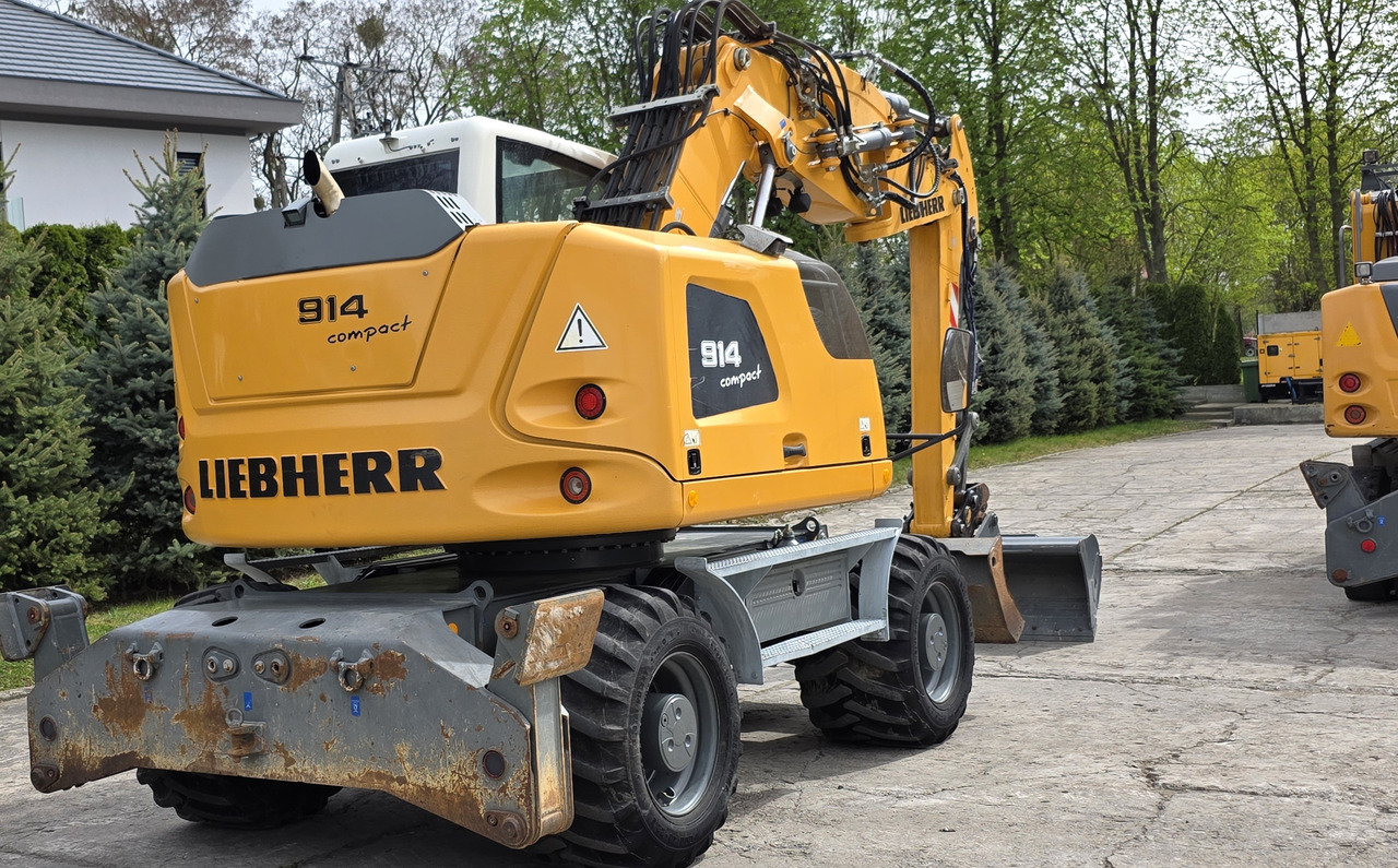 Liebherr A 914 COMPACT - Pelle sur pneus: photos 5 Liebherr A 914 COMPACT - Pelle sur pneus: photos 5