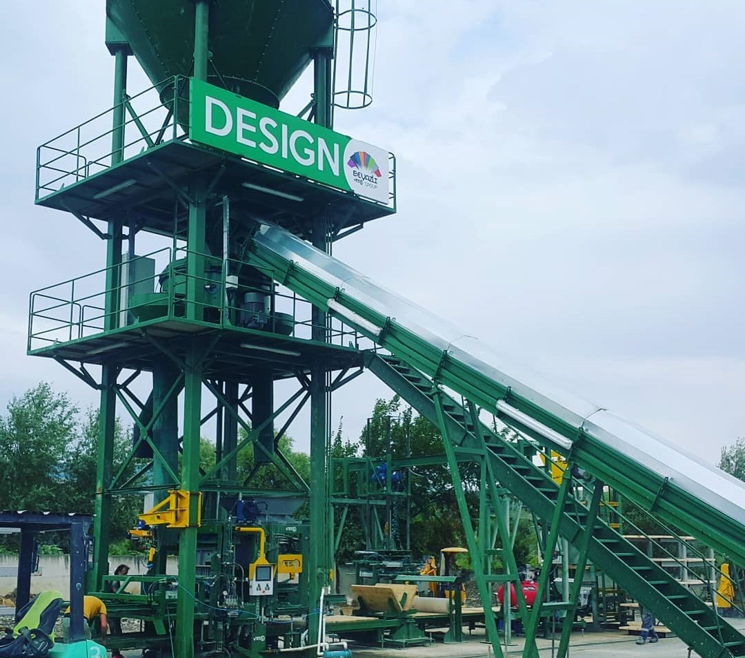 COMPACT 5.1 AUTOMATIC BLOCK MAKING MACHINE - Pondeuse à parpaing: photos 1 COMPACT 5.1 AUTOMATIC BLOCK MAKING MACHINE - Pondeuse à parpaing: photos 1