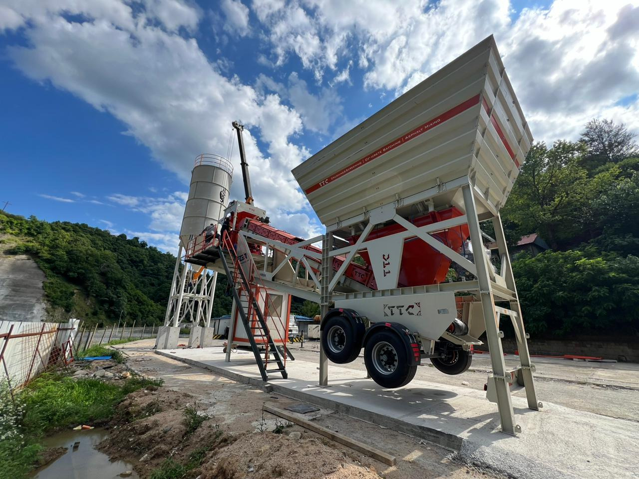 For Sale Mobile Concrete Plant 60 m³ - Centrale à béton: photos 2 For Sale Mobile Concrete Plant 60 m³ - Centrale à béton: photos 2