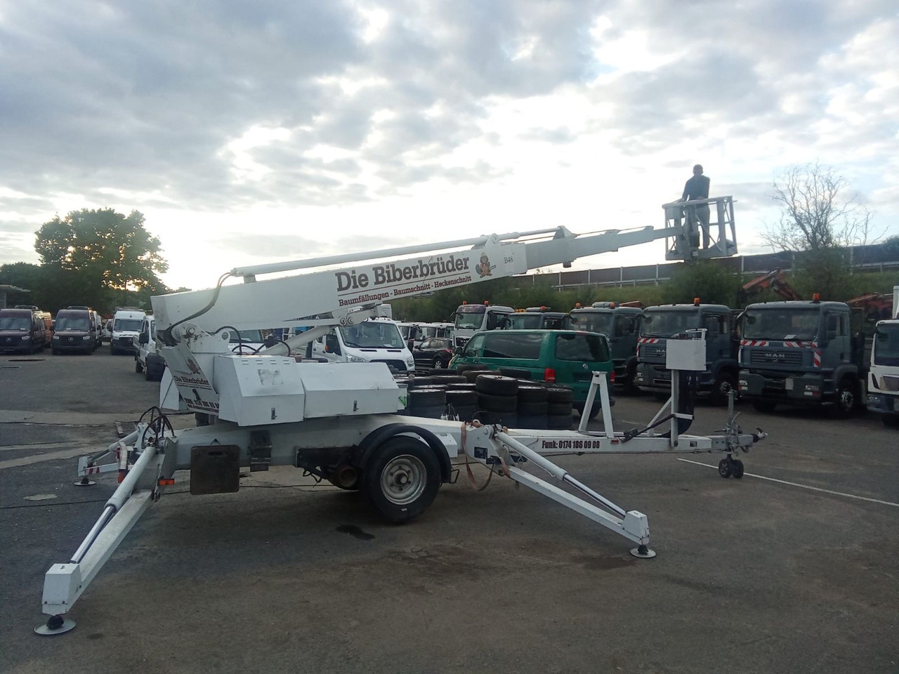 DENKA - LIFT DL 25 - Nacelle sur remorque: photos 4 DENKA - LIFT DL 25 - Nacelle sur remorque: photos 4