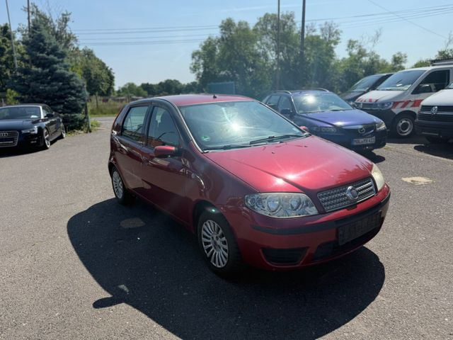 Fiat Punto Aktueller HU Motorschaden - Berline: photos 2 Fiat Punto Aktueller HU Motorschaden - Berline: photos 2