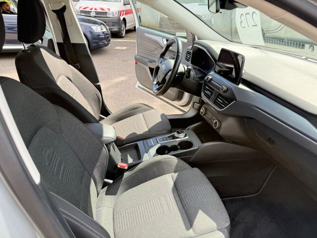 Voiture break Ford Focus Turnier Active: photos 11 Voiture break Ford Focus Turnier Active: photos 11