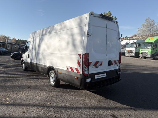 Fourgon utilitaire, Utilitaire double cabine Iveco Daily Kasten 35 S .: photos 6 Fourgon utilitaire, Utilitaire double cabine Iveco Daily Kasten 35 S .: photos 6