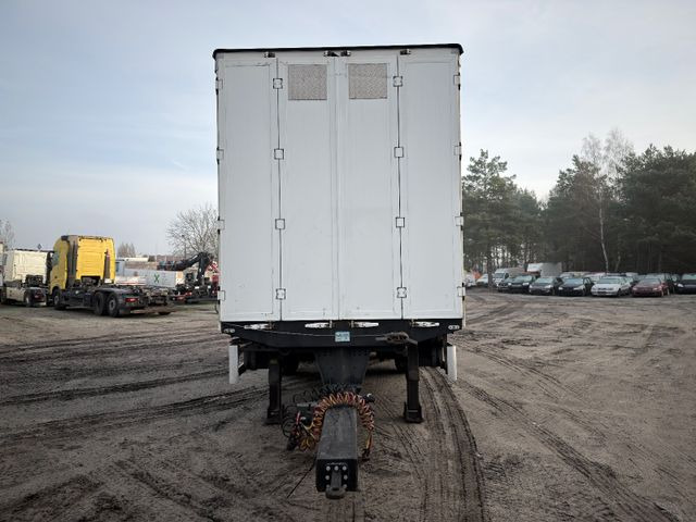 RUFA ZTC 19-21 - Remorque rideaux coulissants: photos 4 RUFA ZTC 19-21 - Remorque rideaux coulissants: photos 4