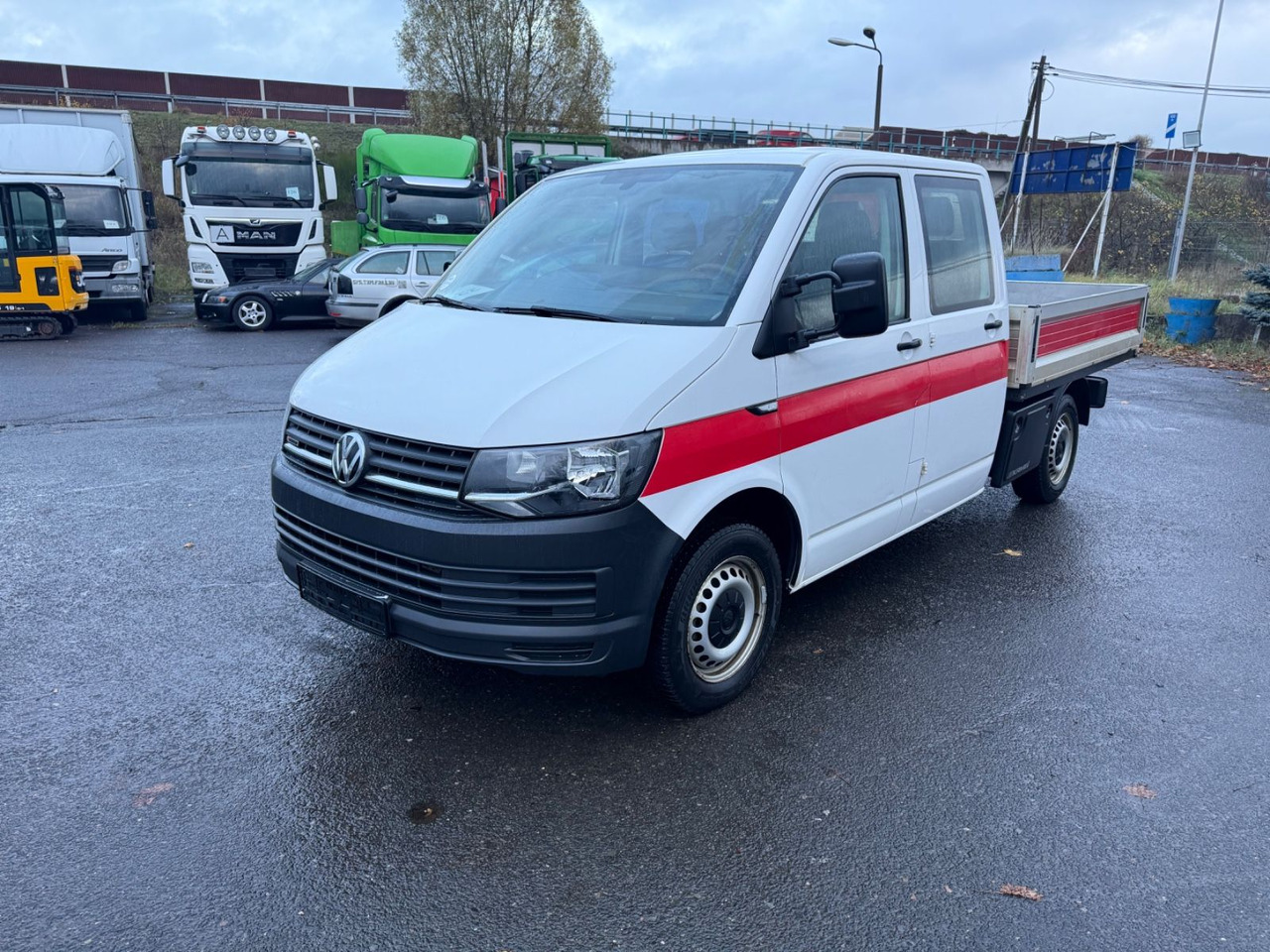 Volkswagen T6 Automatik Pritsche lang Doppelkabine - Utilitaire plateau: photos 3 Volkswagen T6 Automatik Pritsche lang Doppelkabine - Utilitaire plateau: photos 3